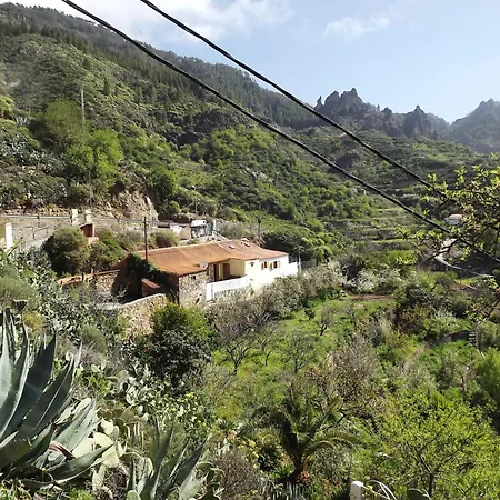 House Sleeps6-parking-garden-pool In Summer-pet